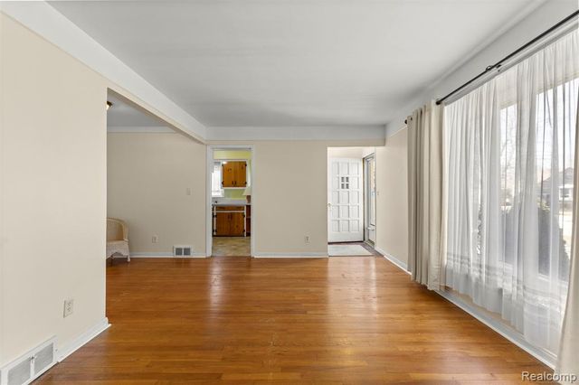 13145 Orchard Road, Southgate, MI 48195