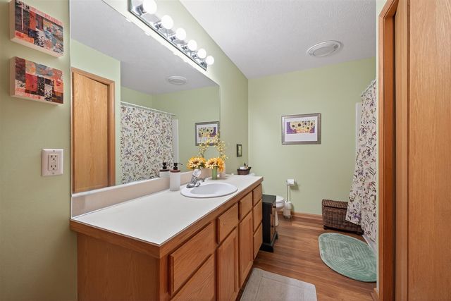 11976 Willow Wood, Holland, MI 49424
