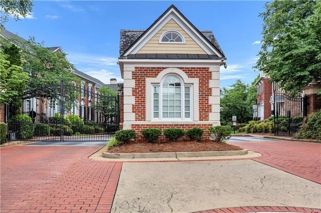 4678 Ivygate Circle, Atlanta, GA 30339