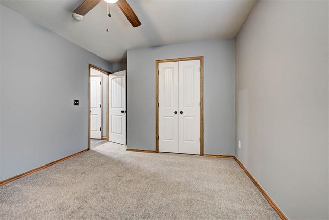 4216 Royal Garden Drive, Yukon, OK 73099