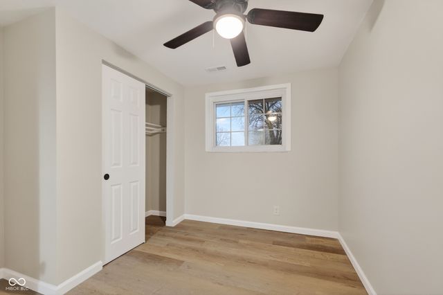 630 Karen Drive, Zionsville, IN 46077