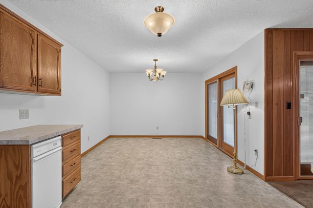 421 S Troy Avenue, Springfield, MO 65802