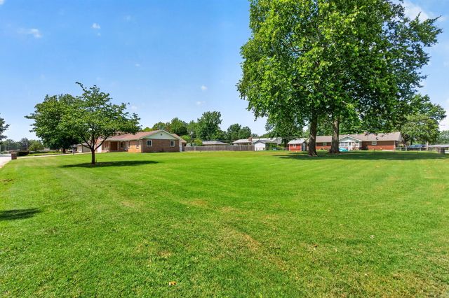 421 S Troy Avenue, Springfield, MO 65802