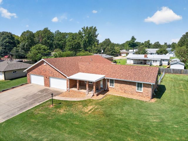 421 S Troy Avenue, Springfield, MO 65802