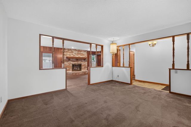 421 S Troy Avenue, Springfield, MO 65802