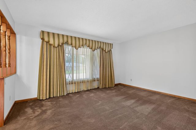 421 S Troy Avenue, Springfield, MO 65802