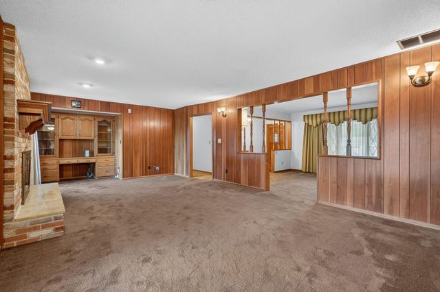 421 S Troy Avenue, Springfield, MO 65802