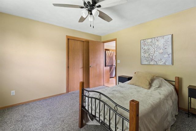 W8269 GRANDVIEW ROAD, Hortonville, WI 54944