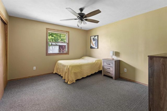 W8269 GRANDVIEW ROAD, Hortonville, WI 54944