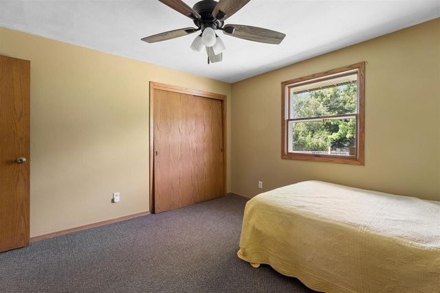 W8269 GRANDVIEW ROAD, Hortonville, WI 54944