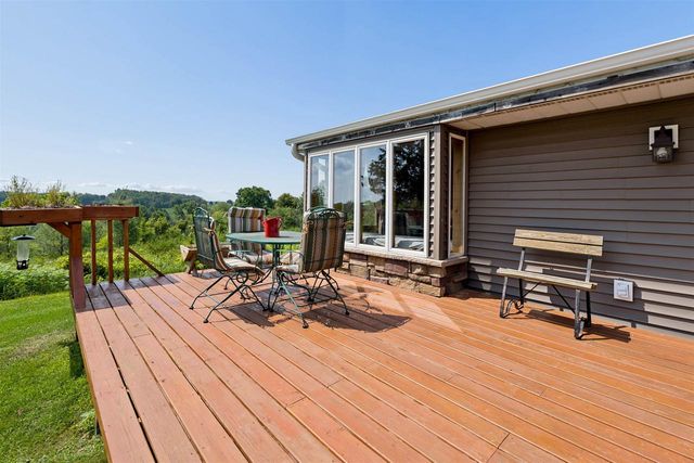 W8269 GRANDVIEW ROAD, Hortonville, WI 54944