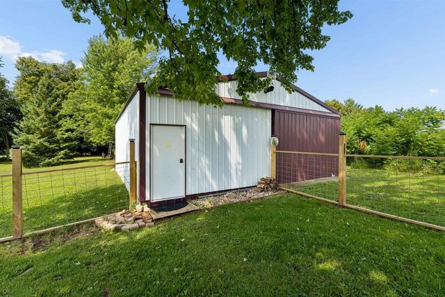 W8269 GRANDVIEW ROAD, Hortonville, WI 54944
