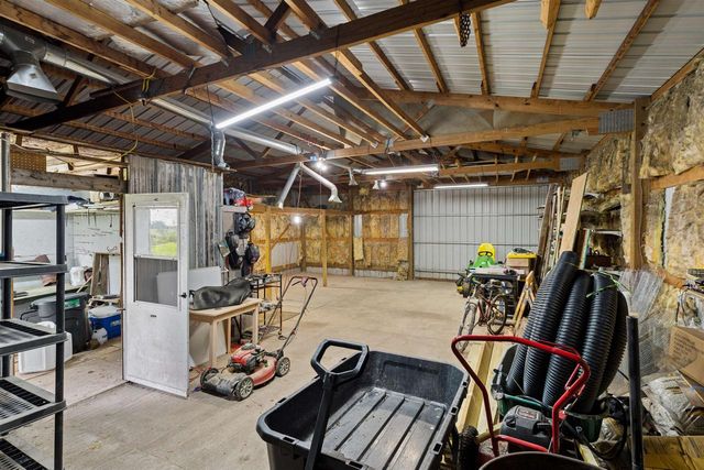 W8269 GRANDVIEW ROAD, Hortonville, WI 54944
