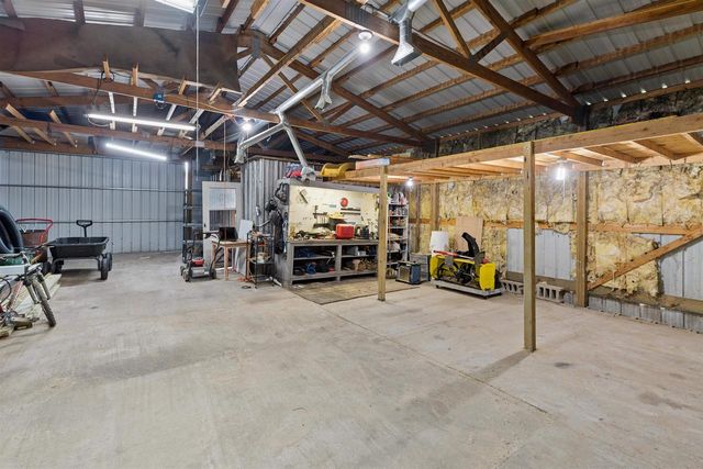 W8269 GRANDVIEW ROAD, Hortonville, WI 54944