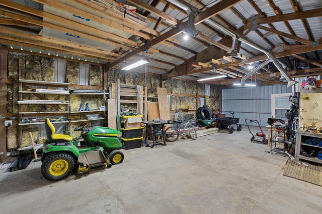 W8269 GRANDVIEW ROAD, Hortonville, WI 54944