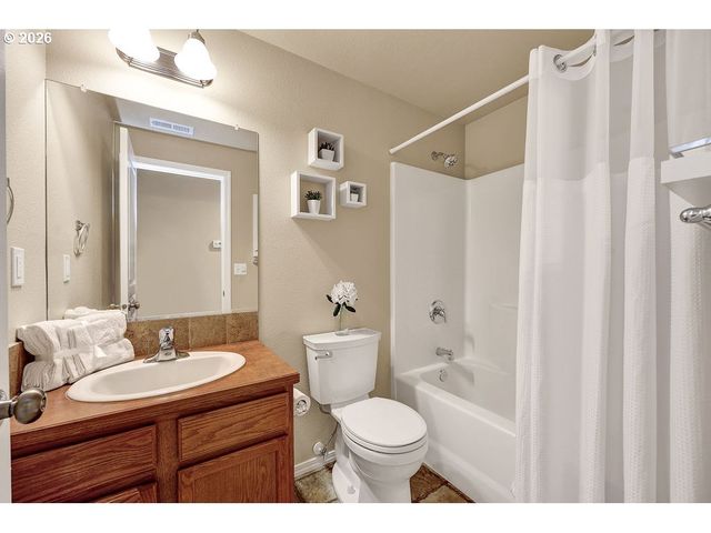 87836 8TH St, Veneta, OR 97487