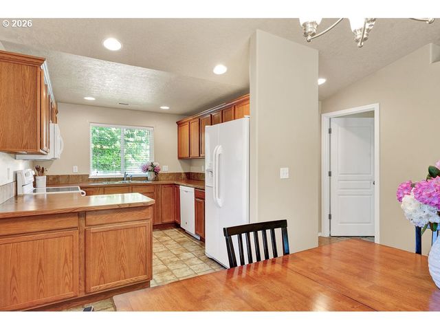 87836 8TH St, Veneta, OR 97487