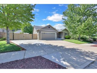 87836 8TH St, Veneta, OR 97487