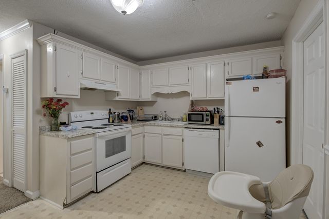 6240 Lucille Drive B, North Charleston, SC 29406