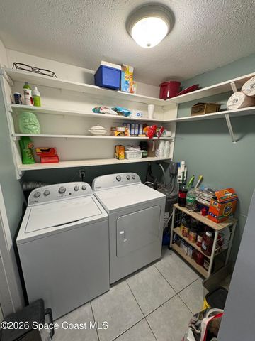 1660 Country Lane, Titusville, FL 32780
