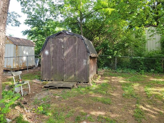 433 Malvin St, Gallatin, TN 37066