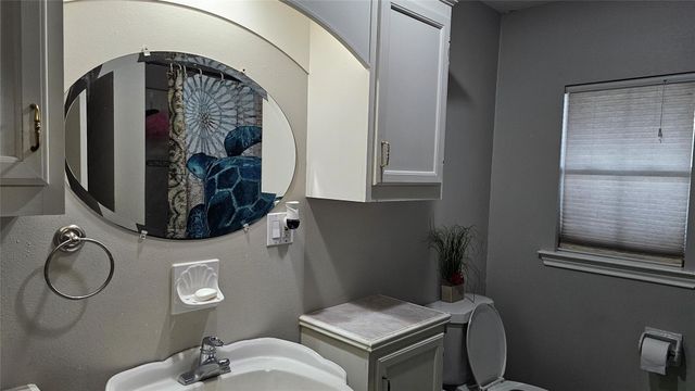 1525 Calvit Street, Hempstead, TX 77445