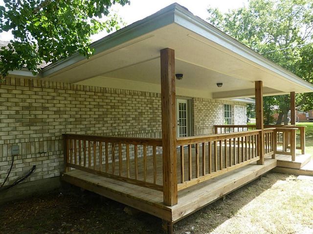 1525 Calvit Street, Hempstead, TX 77445