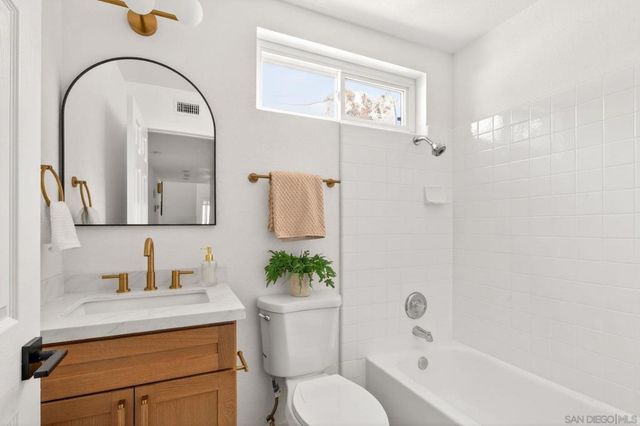 11131 Negley Ave, San Diego, CA 92131