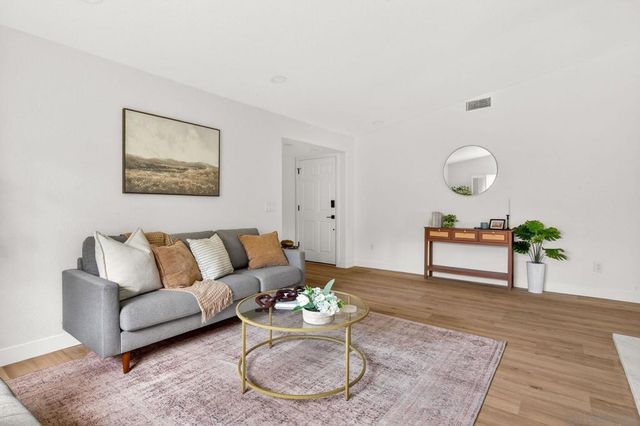 11131 Negley Ave, San Diego, CA 92131