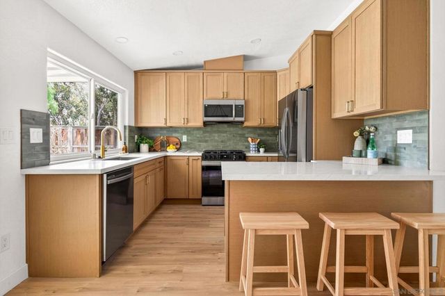 11131 Negley Ave, San Diego, CA 92131