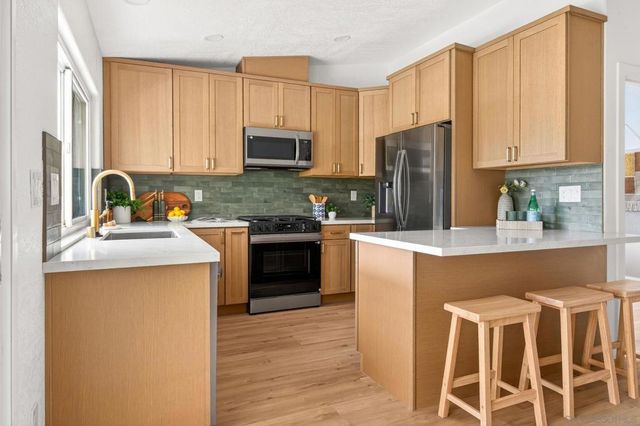 11131 Negley Ave, San Diego, CA 92131