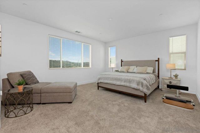 712 Meadowood St., Fallbrook, CA 92028