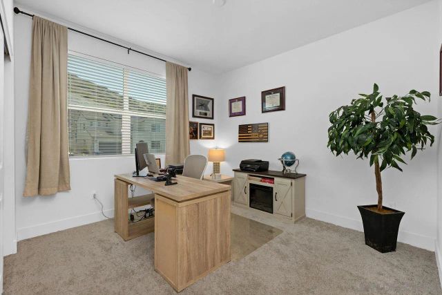 712 Meadowood St., Fallbrook, CA 92028