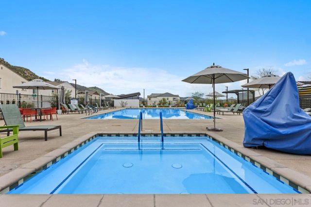 712 Meadowood St., Fallbrook, CA 92028