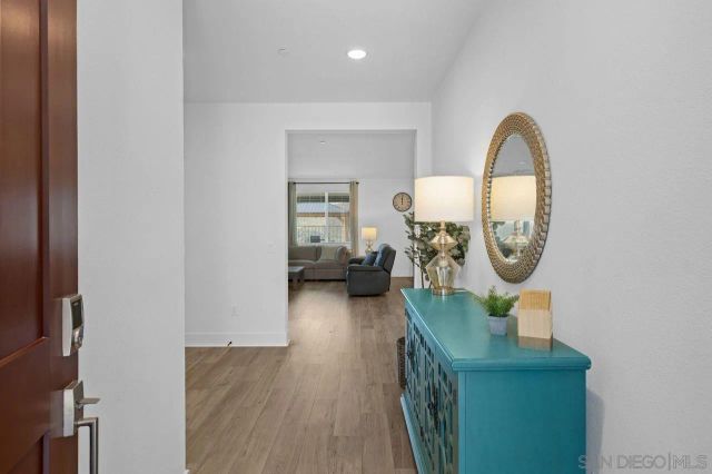 712 Meadowood St., Fallbrook, CA 92028