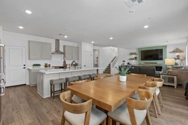712 Meadowood St., Fallbrook, CA 92028
