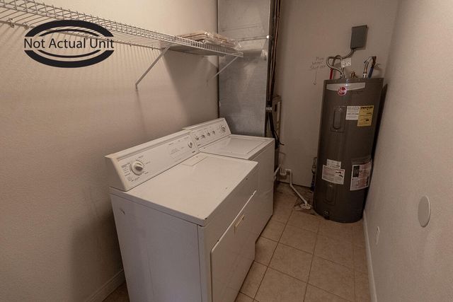 7417 E NOAH CT, Columbia, MO 65202