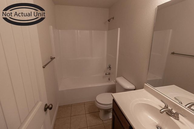 7417 E NOAH CT, Columbia, MO 65202