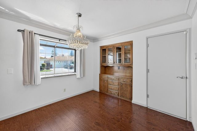938 E Goshen Avenue, Fresno, CA 93720