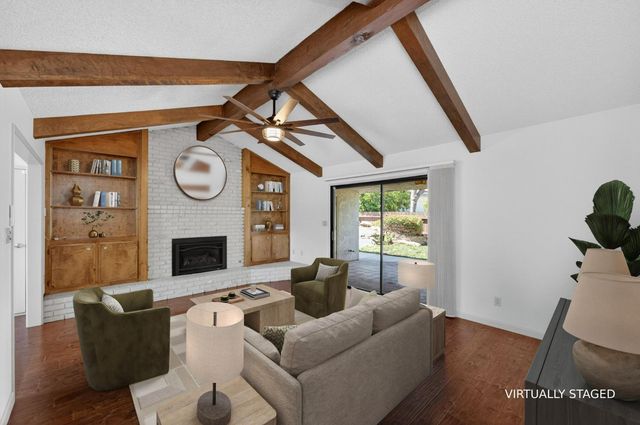 938 E Goshen Avenue, Fresno, CA 93720