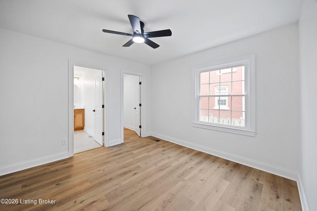 3602 Saint Germaine Ct, Louisville, KY 40207