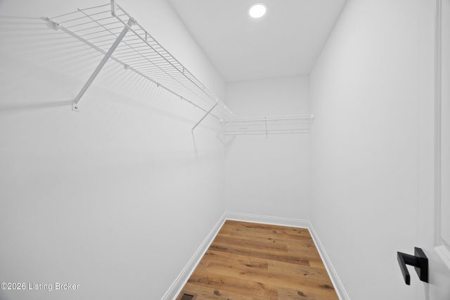 3602 Saint Germaine Ct, Louisville, KY 40207