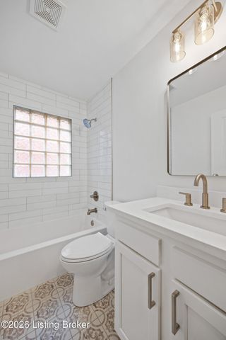 3602 Saint Germaine Ct, Louisville, KY 40207