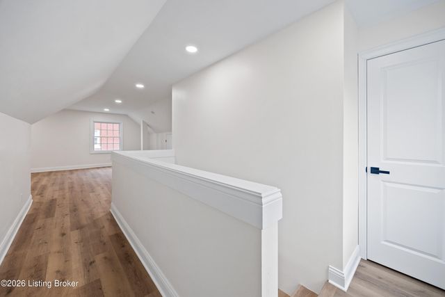 3602 Saint Germaine Ct, Louisville, KY 40207