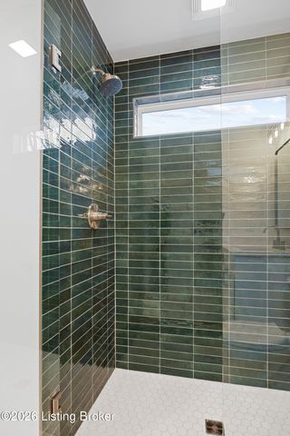 3602 Saint Germaine Ct, Louisville, KY 40207