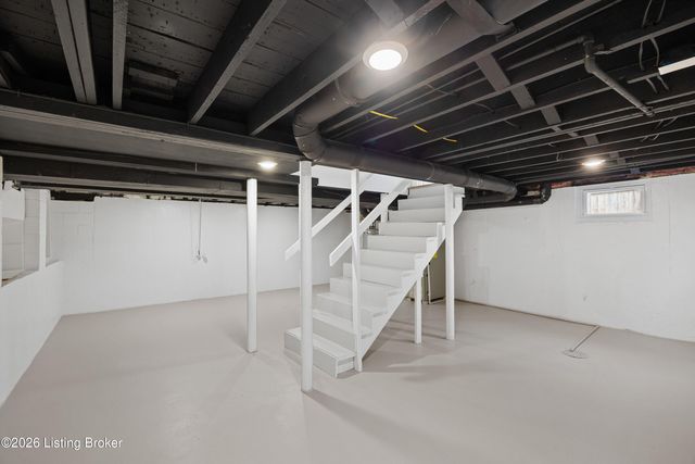 3602 Saint Germaine Ct, Louisville, KY 40207