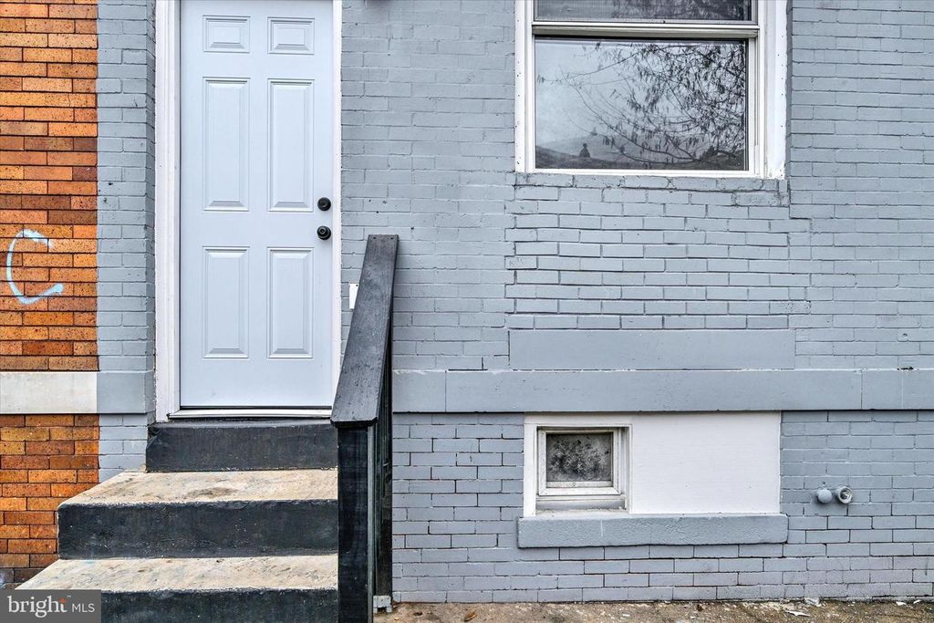 2606 W FAIRMOUNT AVE, Baltimore, MD 21223