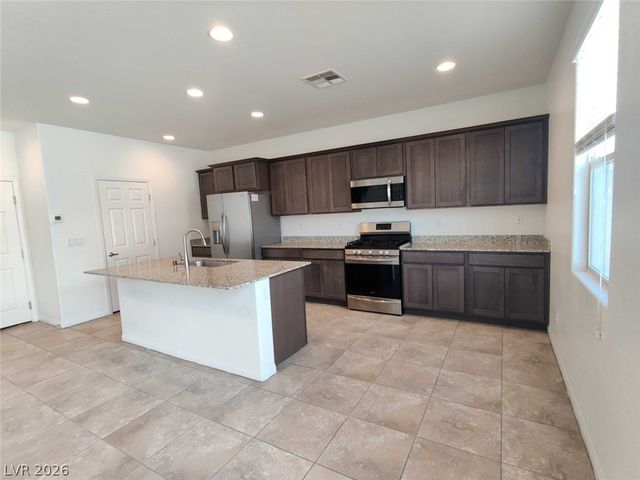 3944 FREE BIRD CREST Avenue, North Las Vegas, NV 89081