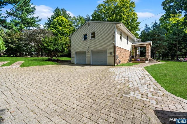 763 Closter Dock Road, Closter, NJ 07624