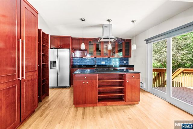 763 Closter Dock Road, Closter, NJ 07624
